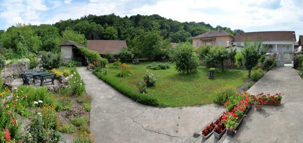 Country House Dunjin Konak Rogljevo Ngoại thất bức ảnh