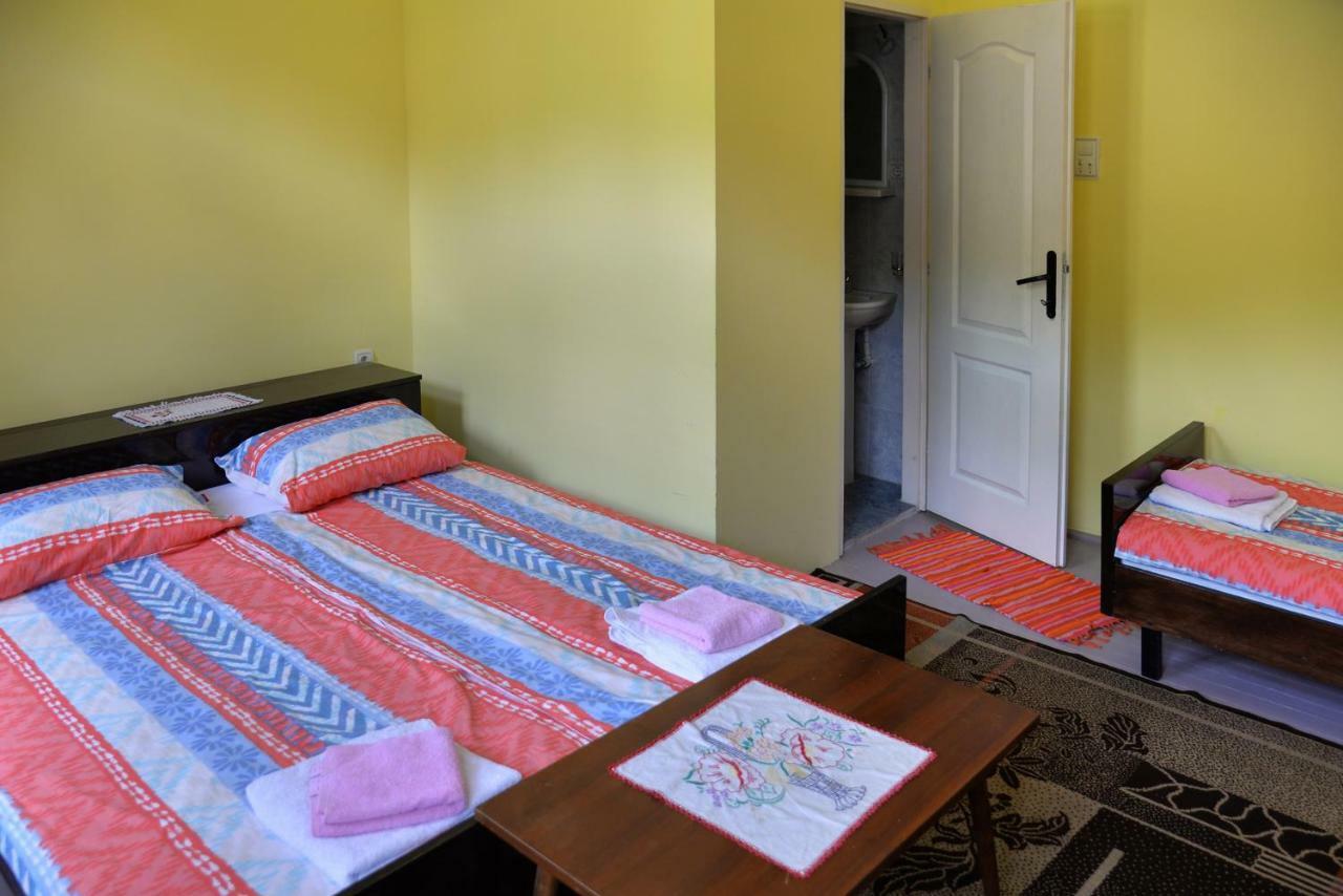 Country House Dunjin Konak Rogljevo Ngoại thất bức ảnh